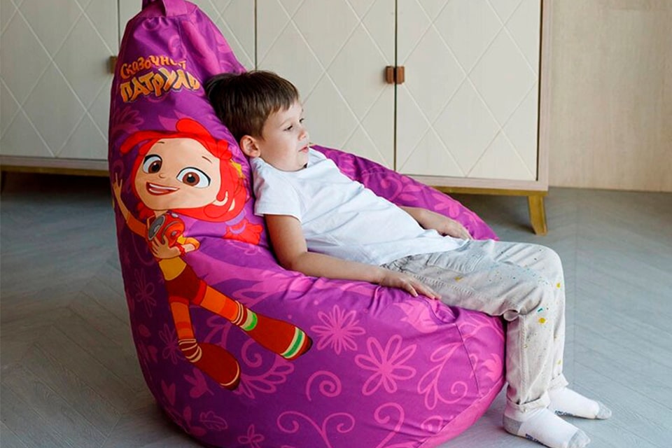 带有“蒸汽机车”出品动画片主角的软凳系列