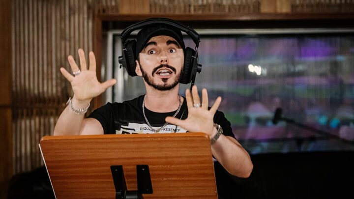 在“科西切.起源传说”动画电影中的“克拉德涅茨魔法剑”由铁木尔·罗德里格斯配音